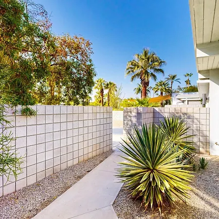 Mid Century Meiselman With Private Pool & Spa Permit# 3971